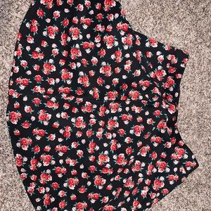 Black with red/pink roses skirt size M